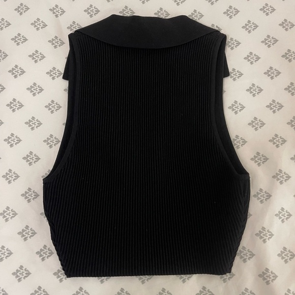 Aritzia Babaton Sculpt Knit Polo Top in Black - Picture 2 of 9